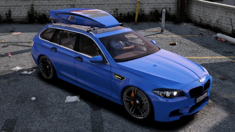 BMW M5 Touring v1.0