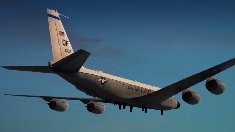Boeing RC-135W Rivet Joint (Add-On) v1.0