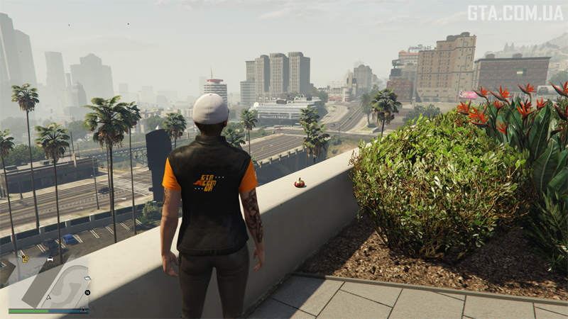 Ямб #16. На терасі на даху казино-готелю Diamond, за басейном.