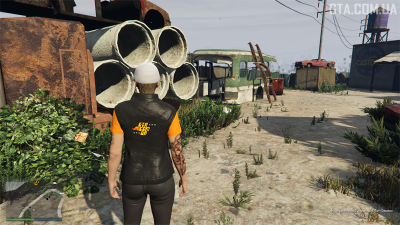 Ямб #2. В бетонних трубах, звалених на залишки від тягача за Los Santos Customs біля МАЛС.