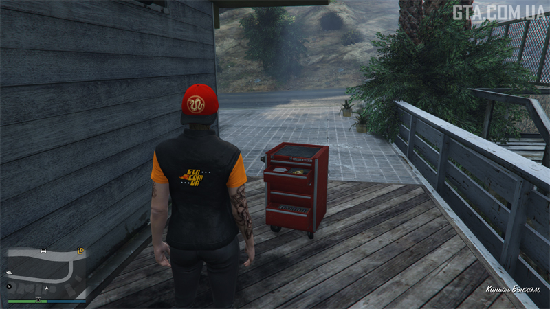 Ямб #26. В столику для інструментів біля одного з будинків у районі Каньйону Бенхем.