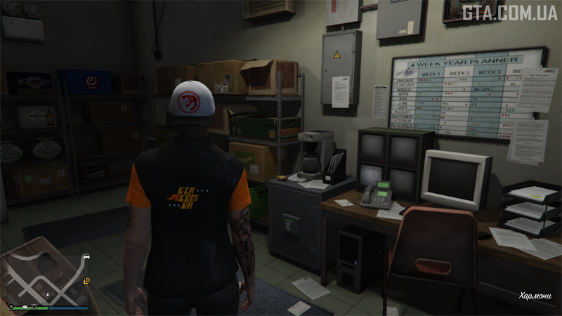 Ямб #36. В задній кімнаті крамниці в Гармоні.