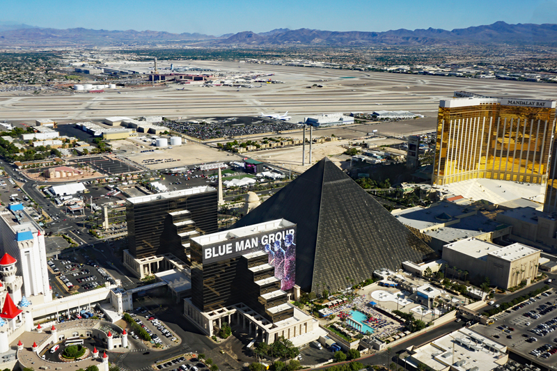 Luxor casino hotel. Photo from Wikipedia.