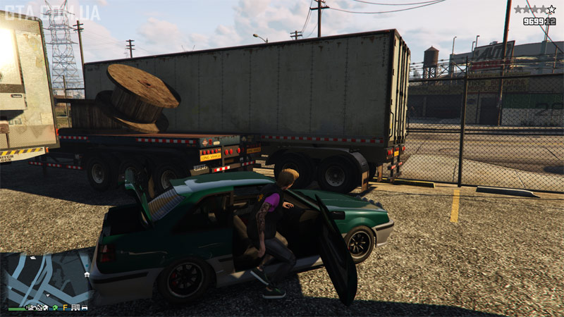 Место стрелки #7. Парковка прицепов под автомобильной эстакадой в Строберри.