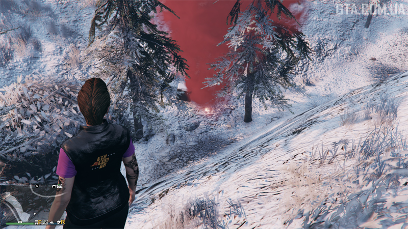 Четвёртый фальшфейер вблизи.