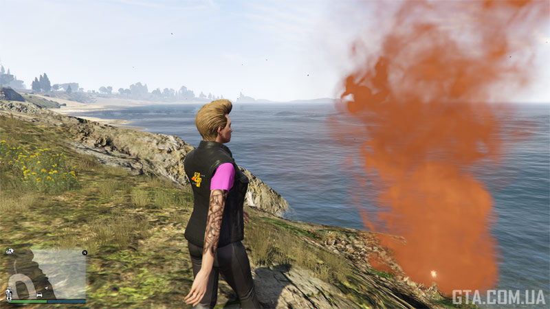 Первый фальшфейер вблизи.