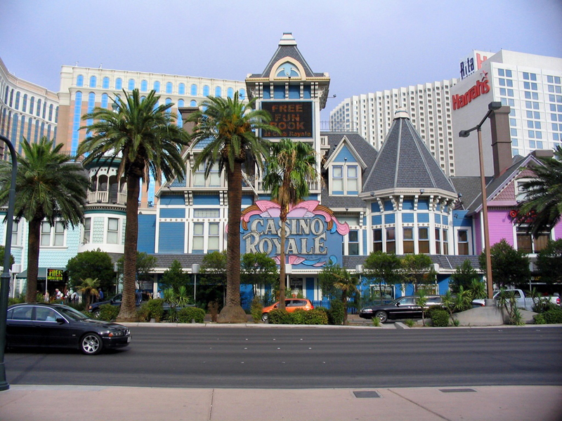 Казино-отель Casino Royale. Фото из Википедии.