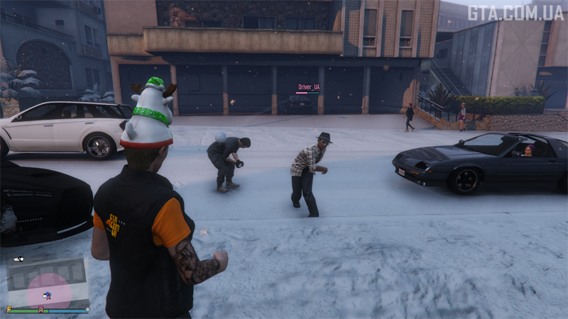 Если у вас во дворе совсем нет снега, давайте играть в снежки в GTA Online!