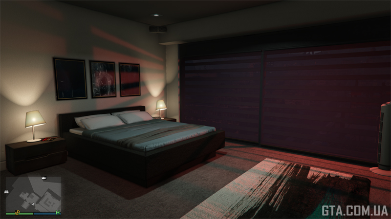 Bedroom in an apartment in GTA Online.