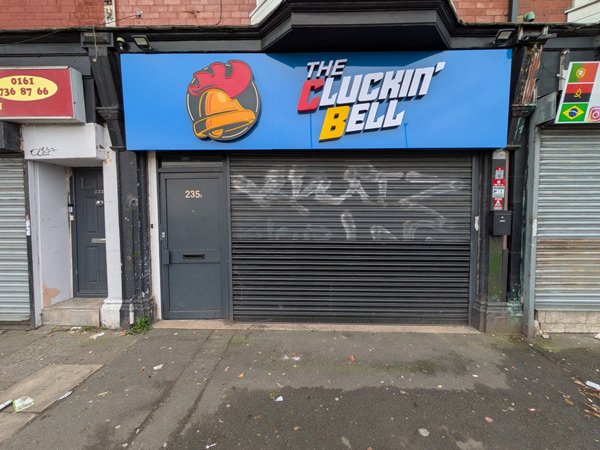 Around GTA: Cluckin’ Bell Branch in Manchester Around GTA: Cluckin’ Bell Branch in Manchester
