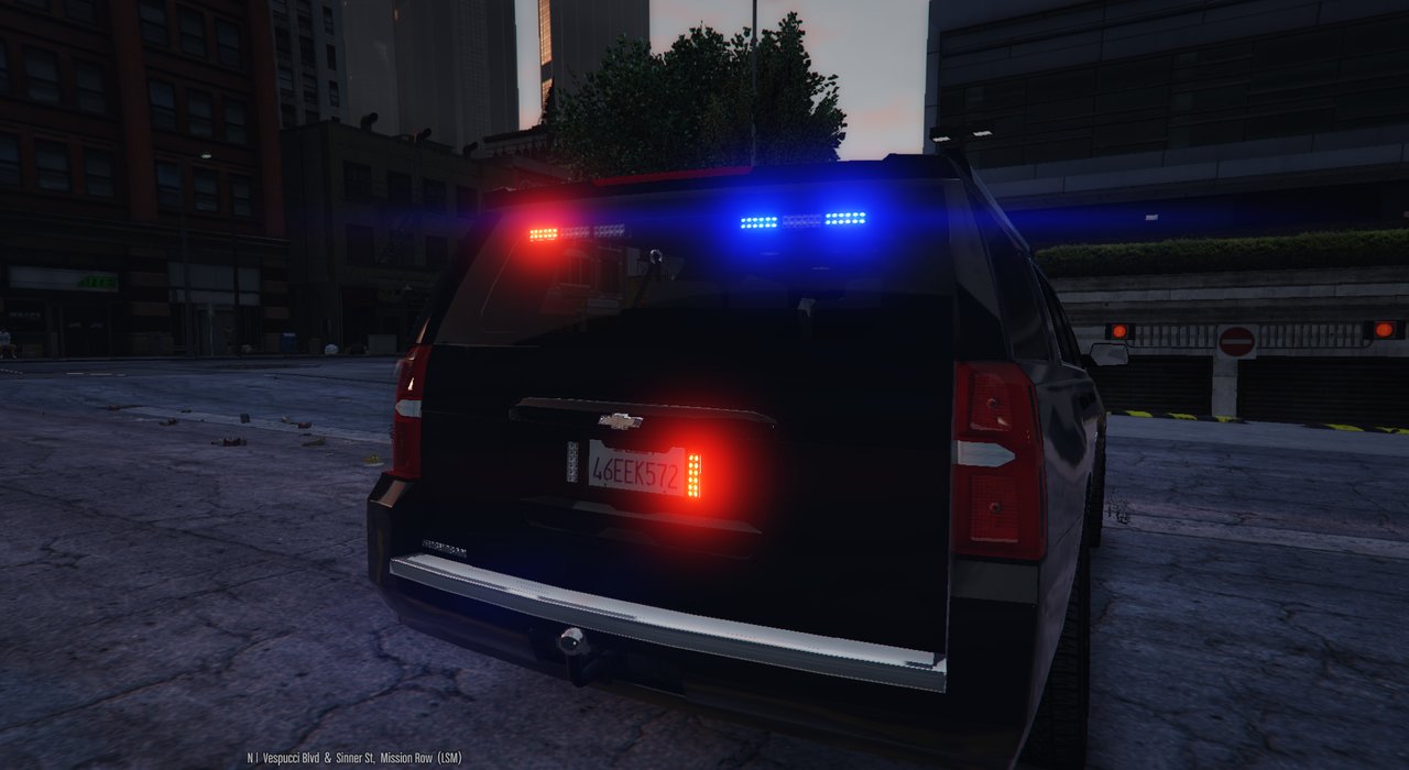 Chevrolet Suburban 2015 Unmarked Police скачать для GTA 5