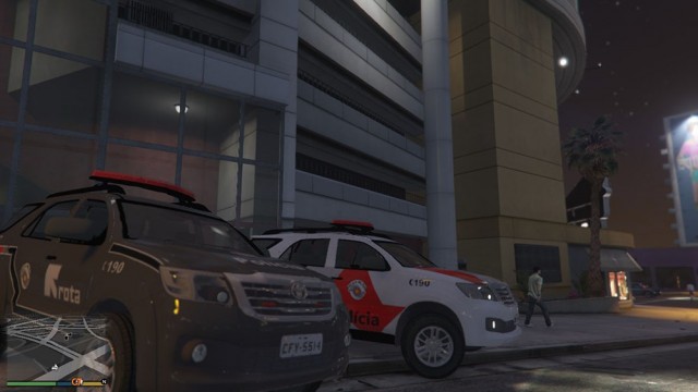 Toyota Hilux SW4 Brazilian Police 2014 v1.0