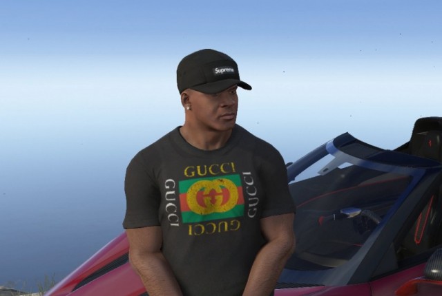 Black Simple Gucci Tee v1.0